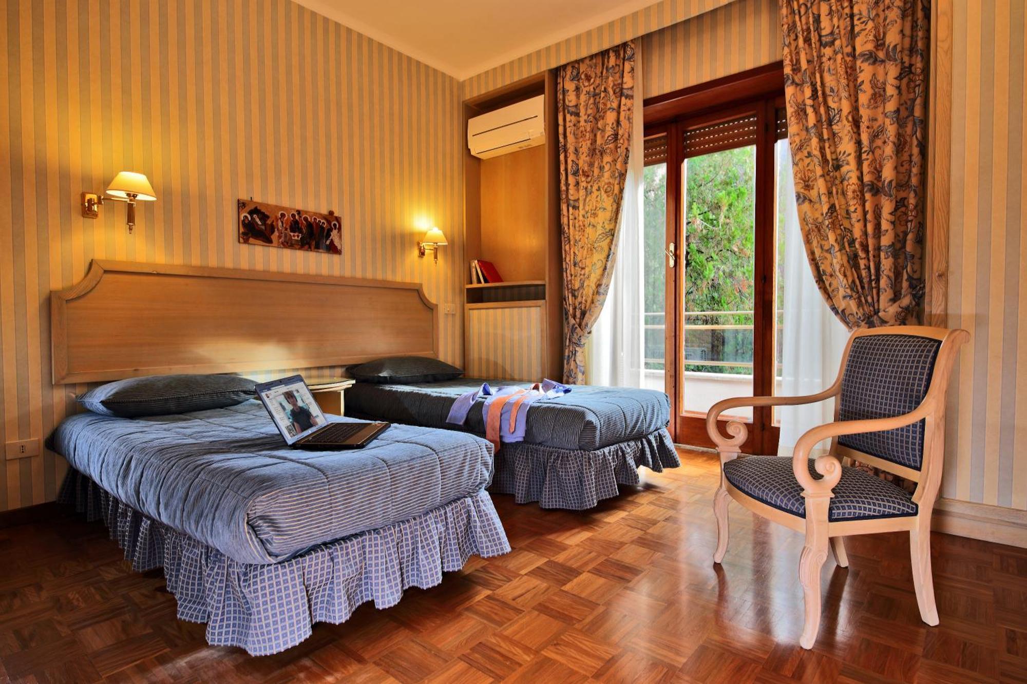 Large Family Apartment E8 Rome Exterior photo